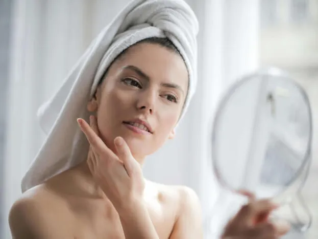 Ästhetische Hautbehandlungen – Botox, Hyaluron, Microneedling, Phönix Hair Trans